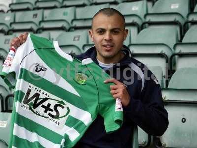Ben Gordon Signs on loan