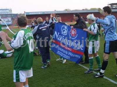 lindy&gallwithflag3.jpg
