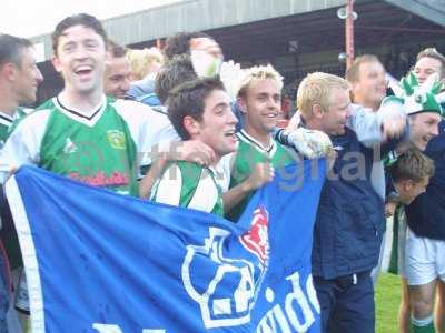 playerswithflag1.jpg