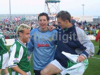 yeovilbornplayerscelebrating4.jpg