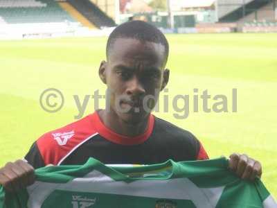 20110912 - Gavin Massey signing 002.JPG