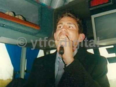 bus 16