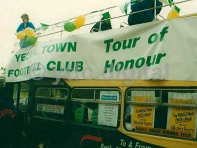 fa trophy bus tour 004-2