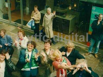 fa trophy bus tour 007-2