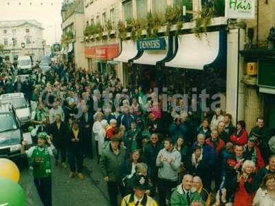 fa trophy bus tour 008