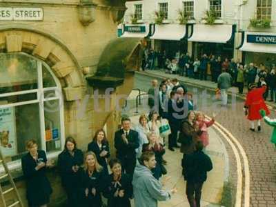 fa trophy bus tour-2