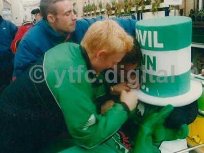 Fa trophy celebrations 017