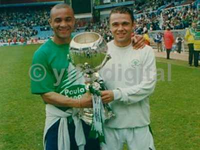 fa trophy winners 011-2