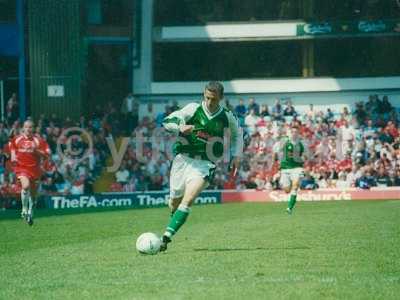 more Fa trophy 002