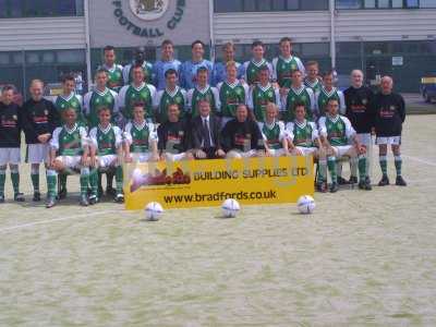 teamgroup4bradfords sign