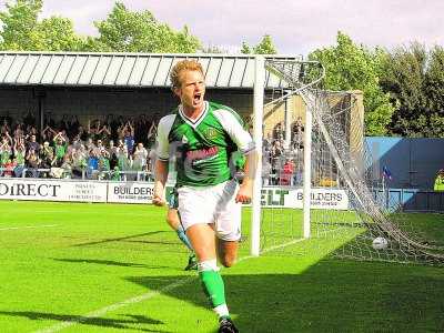 skivo celebrates