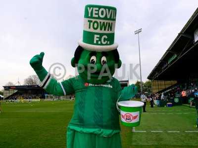 PPA_Yeovil_Town_v_Oldham_Athletic_120425_159